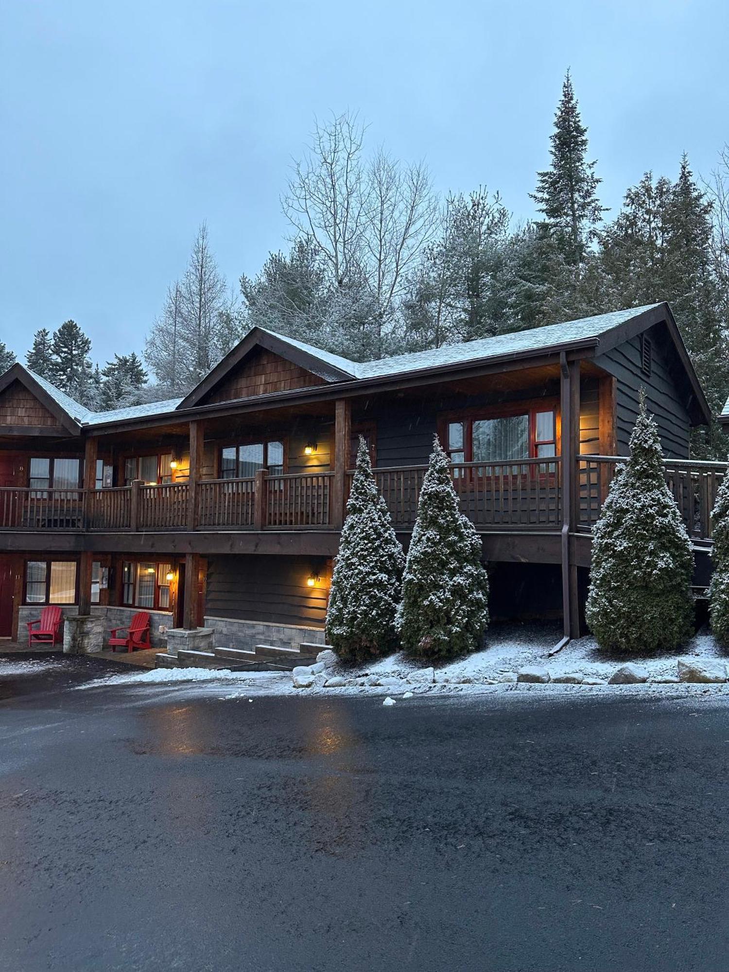 Lake Placid Inn: Residences Екстериор снимка
